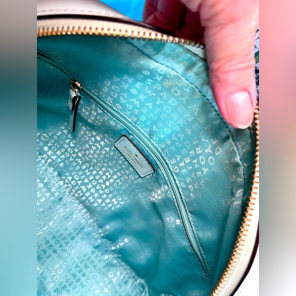 Kate Spade Mint Green Leather Crossbody / Handbag Excellent Used Condition - Picture 13 of 16